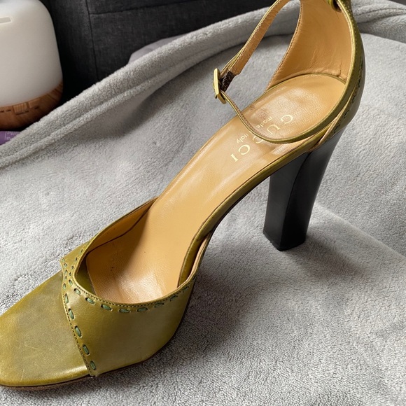 GUCCI shoes in size 38 - Picture 4 of 7